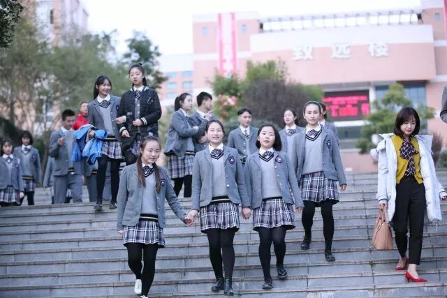 不一样的南实——绵阳南山中学实验学校简介