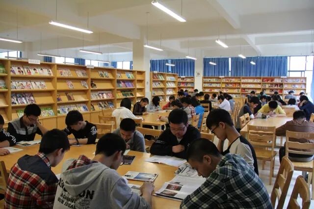 不一样的南实——绵阳南山中学实验学校简介