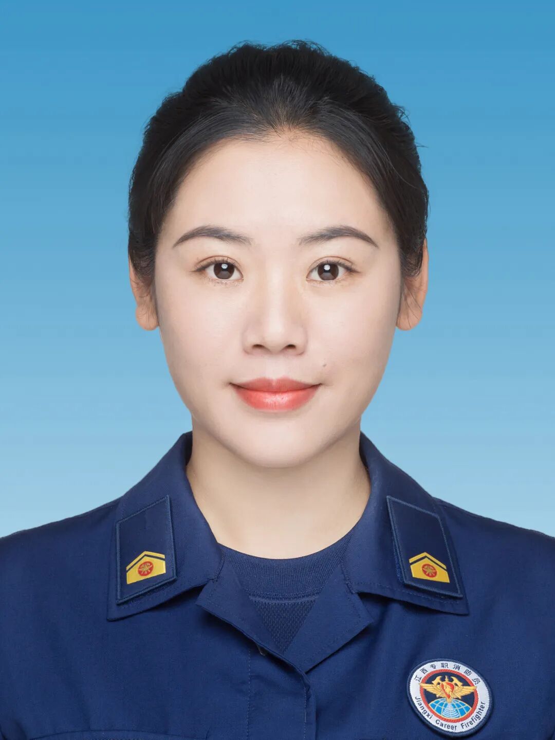 钟慧敏,1988年2月出生,2016年3月进入瑞金市消防救援大队工作.