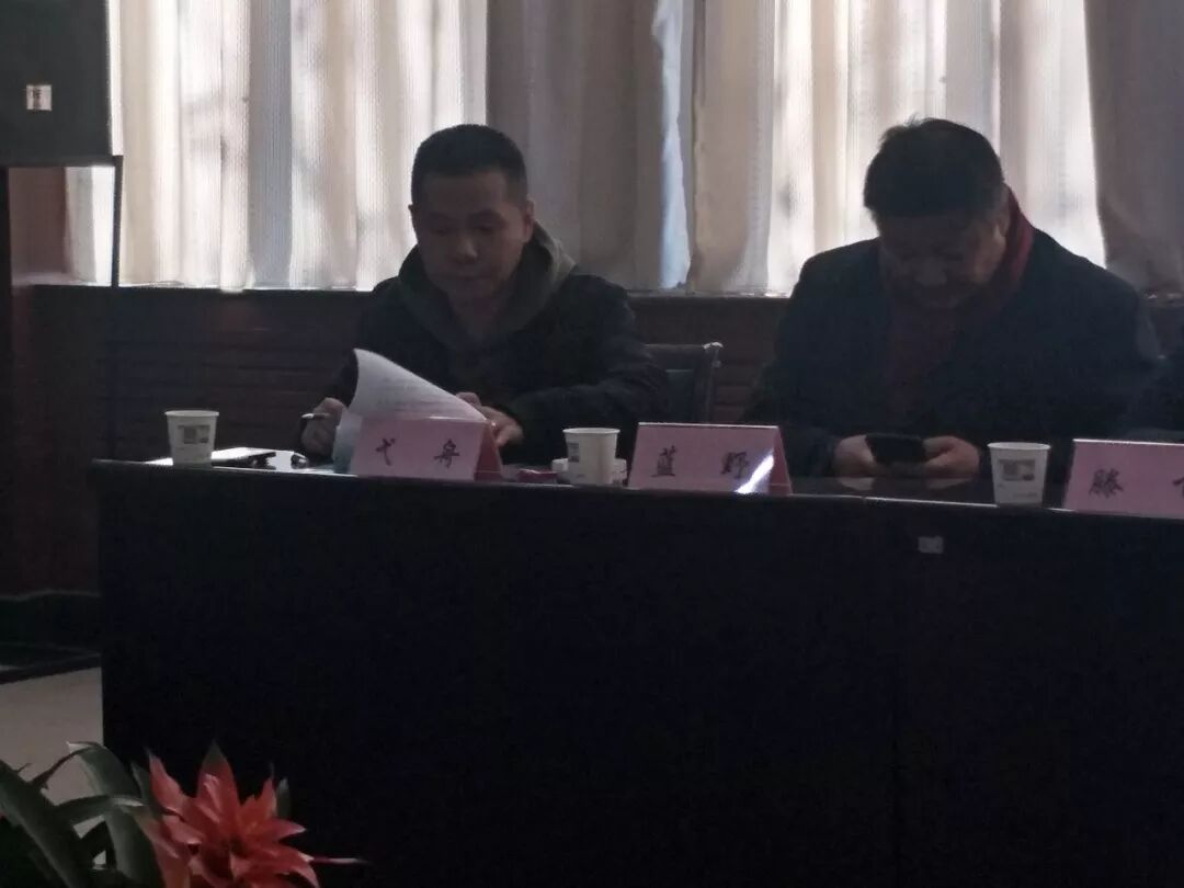 黄土塬、信天游和乡土精神的繁殖与生长——以高凯等的创作为例兼谈陇东诗群崛起履历（简纲）