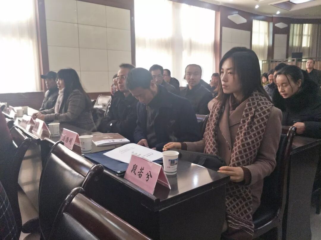 黄土塬、信天游和乡土精神的繁殖与生长——以高凯等的创作为例兼谈陇东诗群崛起履历（简纲）