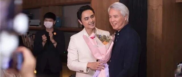 网曝明道被受张庭传销影响，好友证实如今深陷麻烦，现在恐难返回台湾...