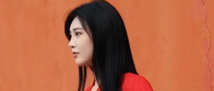 热搜#家暴男星刘洲成官宣恋情，前妻险因家暴流产！