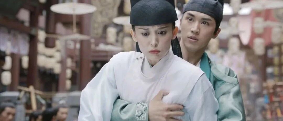 骑马动作惹争议，许魏洲被指“袭胸”古力娜扎，网友：剧方是真低俗！