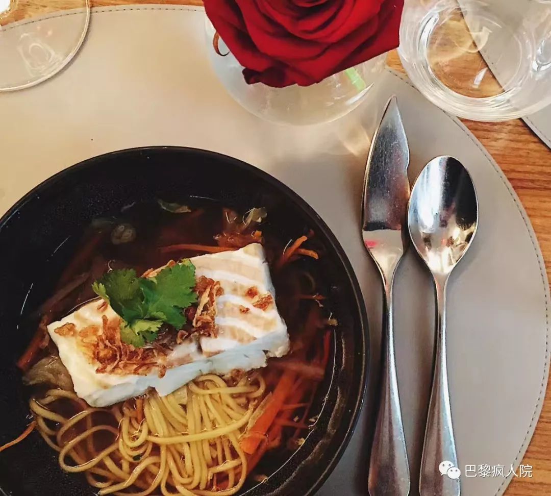 , 吐槽：吃了法国五星大酒店的中国新年豪华特餐，我觉得他们一定对中餐有很深的误解。。。, My Crazy Paris