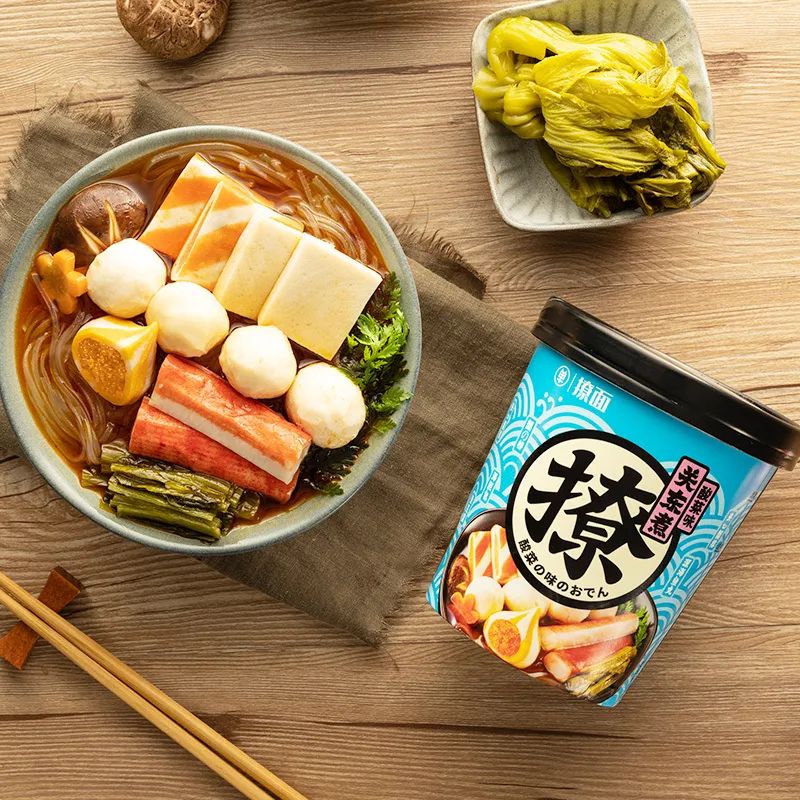 单身粮撩面系列关东煮。深海优质食材鱼丸、蟹排、蟹柳、海胆包、鱼豆腐+纯正红薯粉+慢炖浓香汤底,宵夜必吃的日式美食! 单身粮撩面系列关东煮。深海优质食材鱼丸、蟹排、蟹柳、海胆包、鱼豆腐+纯正红薯粉+慢炖浓香汤底,宵夜必吃的日式美食!