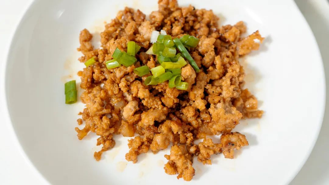 顽米wanmi称重料理机,自带智能秤、精确到0.1克,让厨房小白精准控制食材用量;4刀片S型3D切割、绞力强劲;还有超多赠品哟! 顽米wanmi称重料理机,自带智能秤、精确到0.1克,让厨房小白精准控制食材用量;4刀片S型3D切割、绞力强劲;还有超多赠品哟!