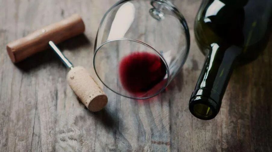 葡萄酒开瓶后最大的敌人是空气