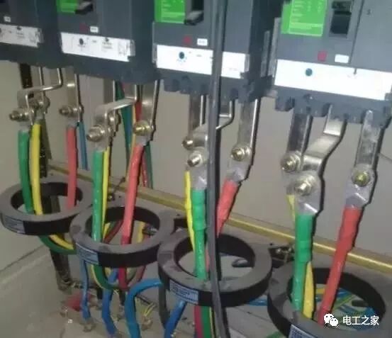 零線排上的互感器能起到什么作用？的圖1