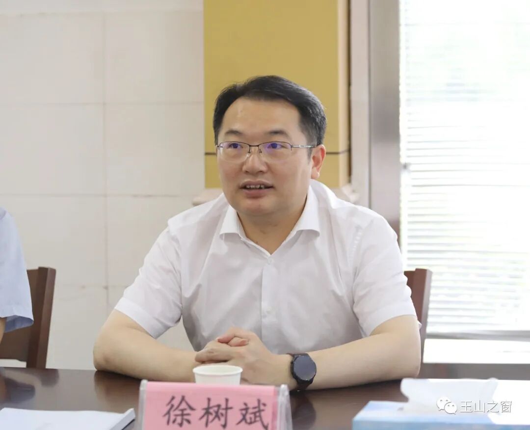 听民声解民忧办实事徐树斌到岩瑞镇接访群众