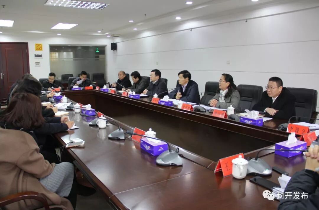 在座谈会上,李尧坤指出