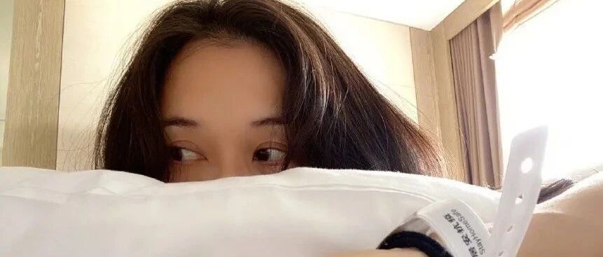 她和两任男友分手之后…