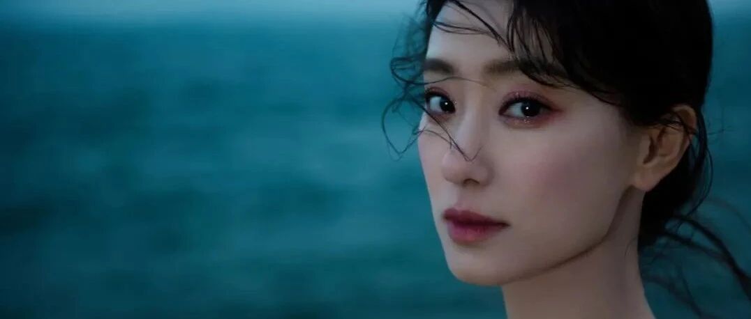 35岁向上飞的张小斐