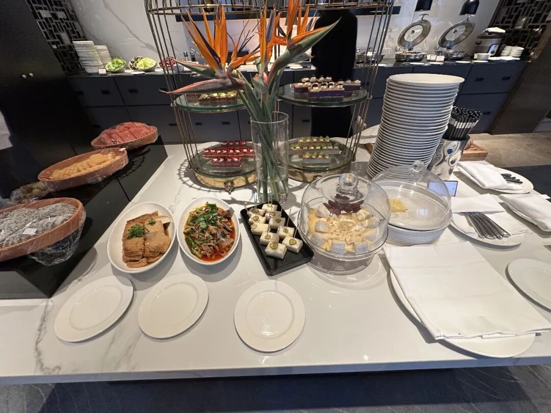 重庆JW万豪酒店券后五百多 升级套房含早行政酒廊泳池