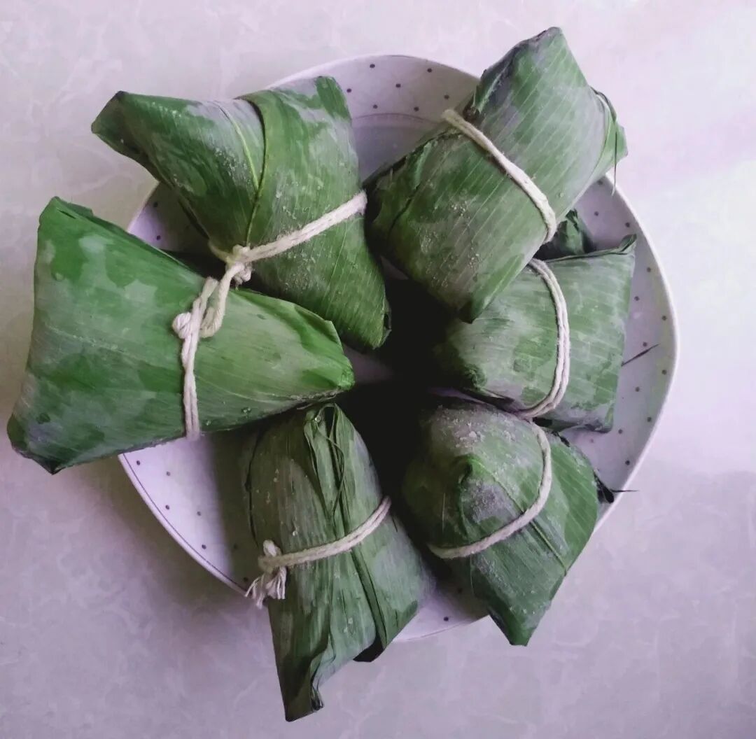 一举高粽中高考毕业生免门票畅游枣庄红荷湿地放粽去旅行