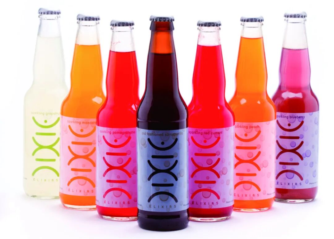 光圈越大背景越模糊吗_光圈模糊背景大怎么办_光圈模糊背景大还是小