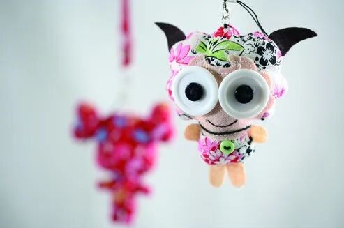 光圈越大背景越模糊吗_光圈模糊背景大还是小_光圈模糊背景大怎么办