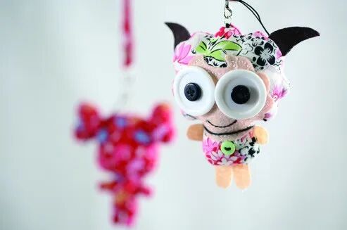 光圈越大背景越模糊吗_光圈模糊背景大怎么办_光圈模糊背景大还是小