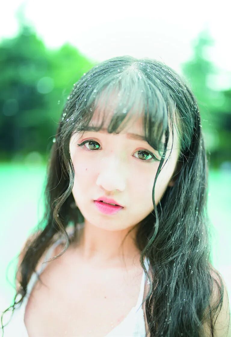 光圈模糊背景大还是小_光圈越大背景越模糊吗_光圈模糊背景大怎么办