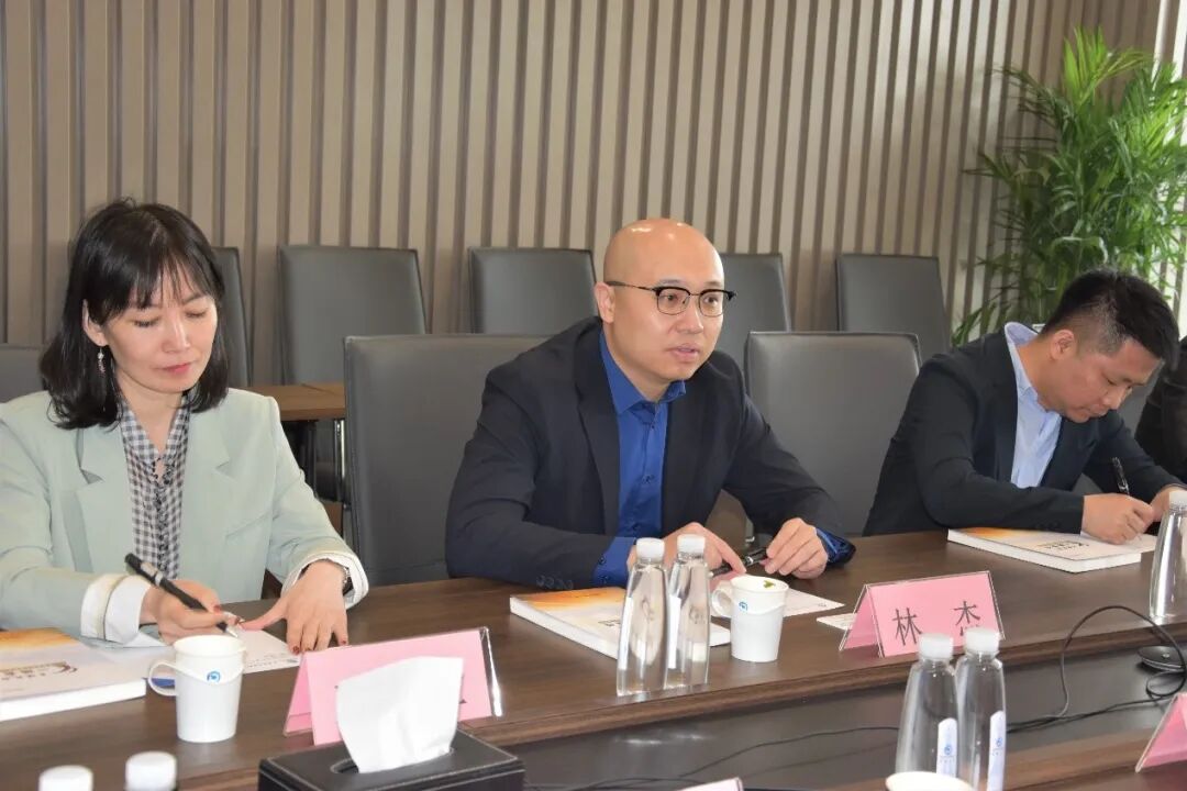 61ceo林杰(中)在会谈中发言对此,林杰表示,中原动力将利用好中原