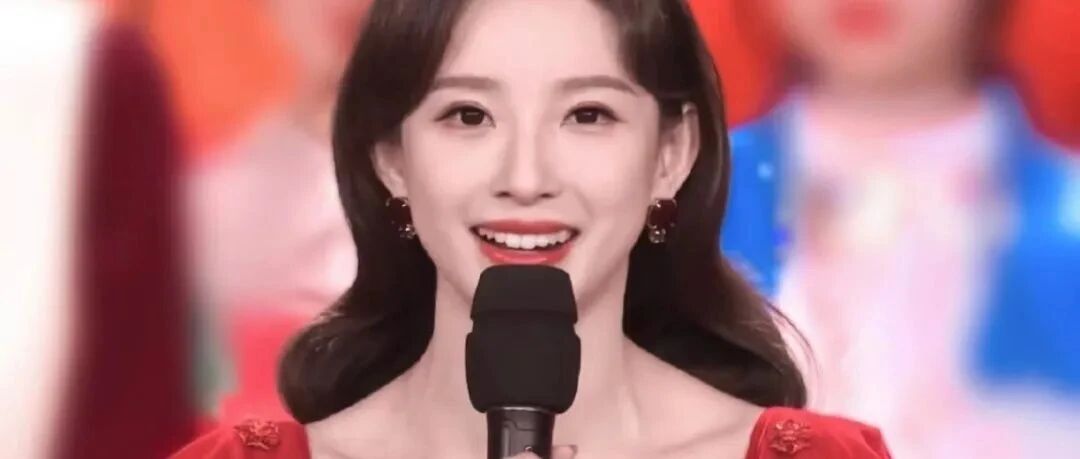 首次主持春晚，就冲上热搜！看到最后一定记得转发~（封面来啦）