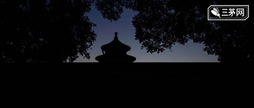 我在大公司被领导揩油，你在小公司给老板磕头......