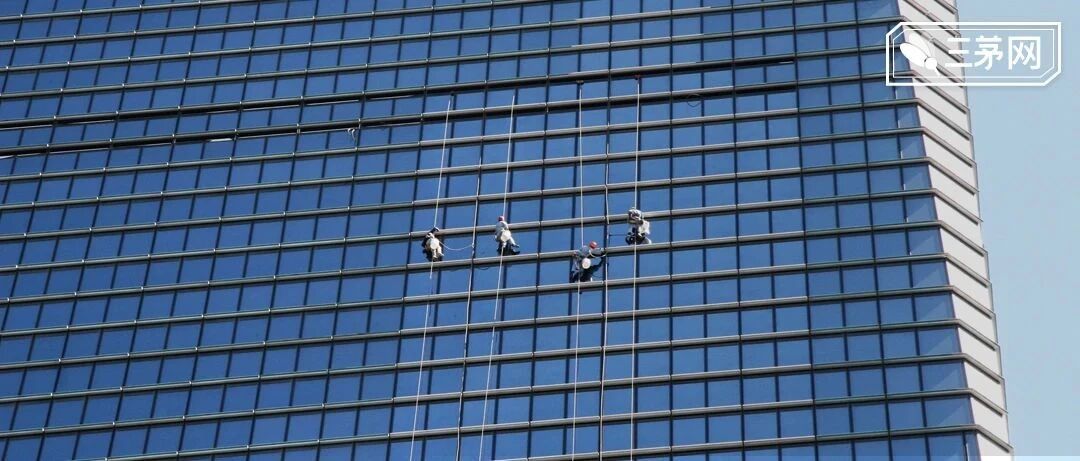 离死亡最近的工作：月入3万，曾目睹同事高空坠落