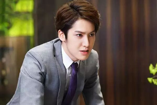 从《谈判官》看职场发型 显高,显美,显霸道都是有套路的