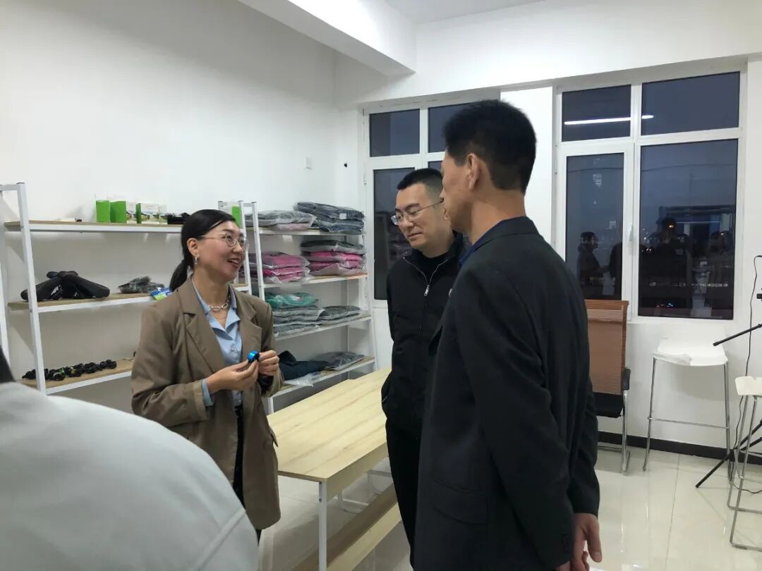 河北省商务厅对外贸易处处长韩金龙莅临河北跨海跨境数字贸易综服基地