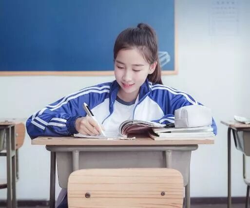 百度扫一扫识别字体_网易有道词典拍照翻译_网易有道词典截屏翻译