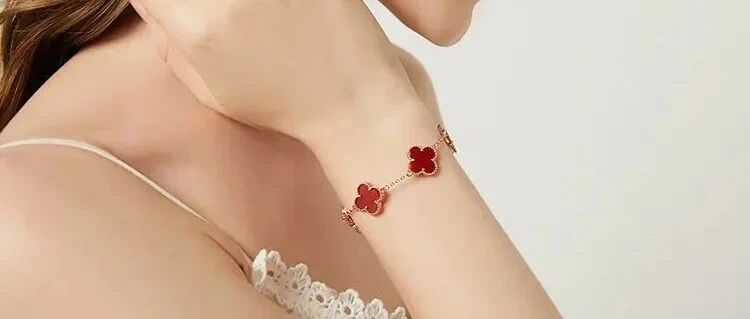 女王节礼物怎么送到她心坎里？英国轻奢首饰HIK，秒杀大牌设计!