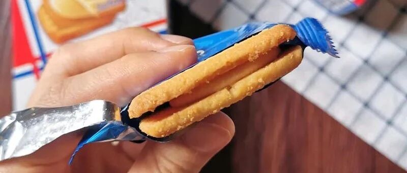 好吃到飞起来的日本零食合集，6款饼干威化一键打包，吃到你就赚到喽~