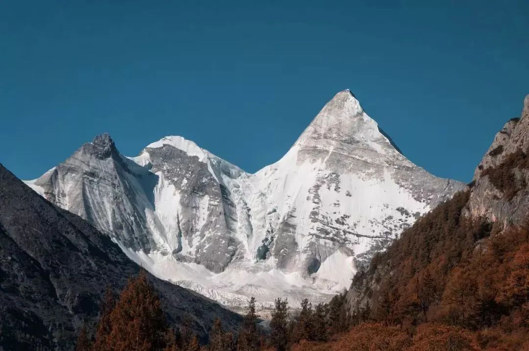 藍色星球上最後一方淨土——稻城亞丁，有生之年一定要去的川西秘境~ 旅遊 第20張