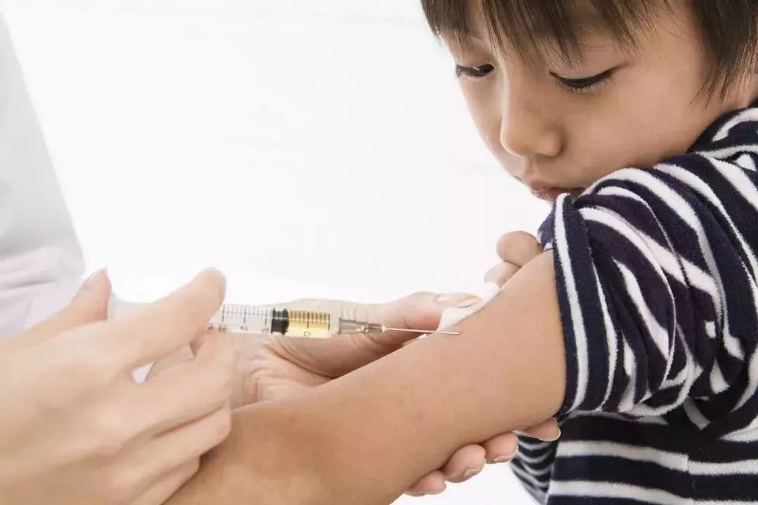 在日本，孩子是怎麼注射疫苗？ 親子 第2張