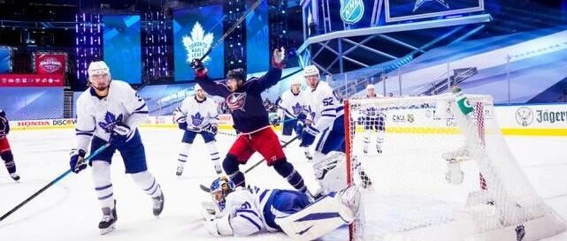 又见绝杀！迪布瓦帽子戏法绝杀 蓝衣4-3加时大逆转枫叶