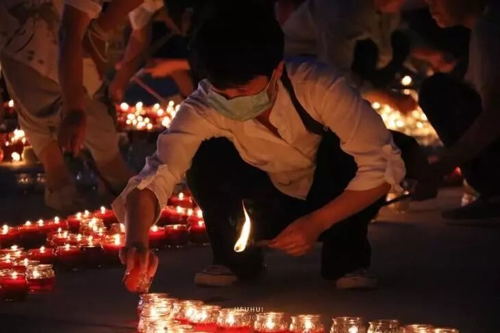 ������ڣ������۹��ƹ��ޣ���Բ����