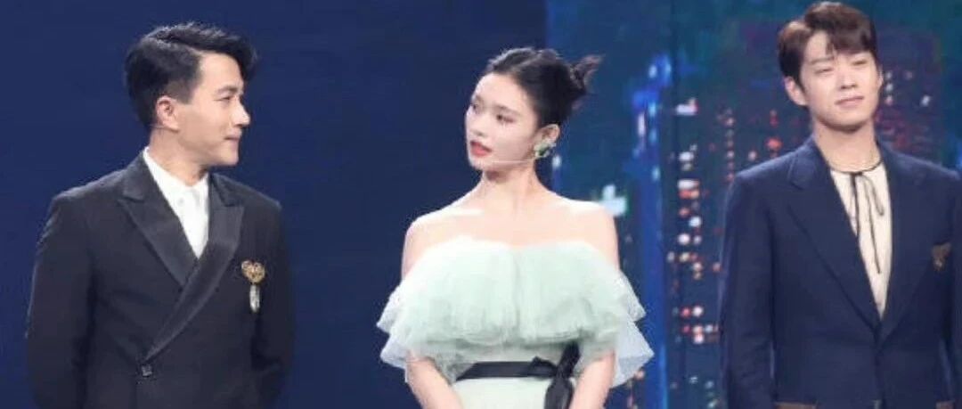 这真是“世纪同台”和大型“修罗场”的混战啊！