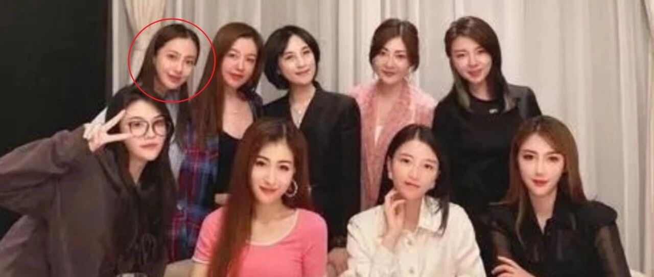 连Baby都要镶边合影的聚会，来头这么大？