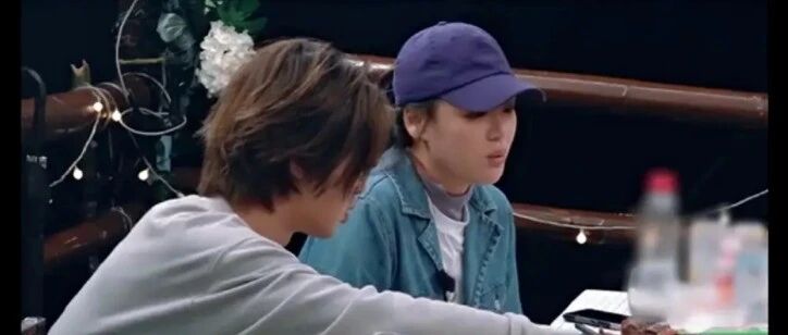 被群嘲的她压力这么大？要靠吃药控制情绪…