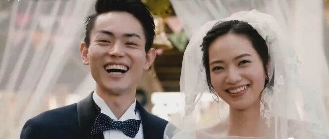 磕的CP成真了！他俩居然闪婚了！