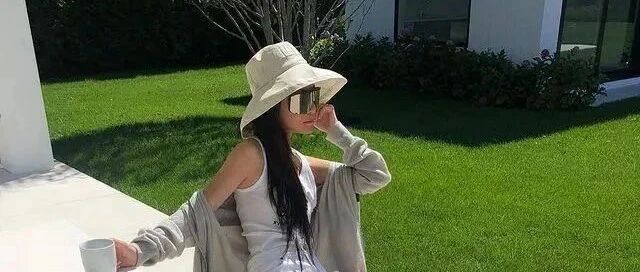 她72岁？看身材说27岁我们都信