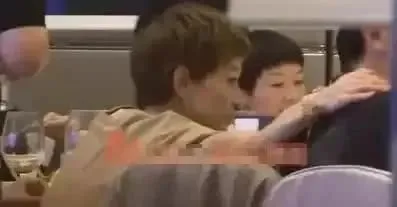 马伊琍绯闻男友疑曝光,竟是《欢乐颂》小17岁男演员?离婚一年仍对小鲜肉情有独钟?