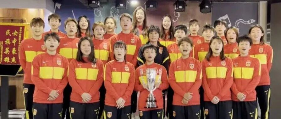 央视元宵晚会收视夺冠：王亚平太空弹琴，女足合唱成收视“王炸”