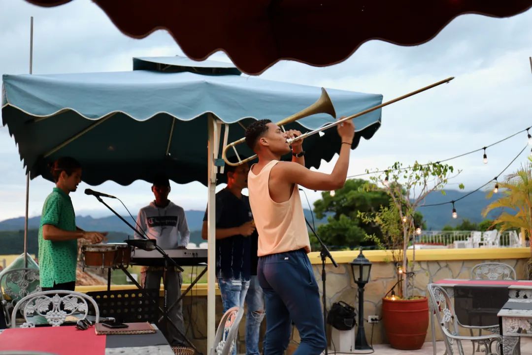 女人爱、男人厌,美国南面这个国家到底神到什么样? 女人爱、男人厌,美国南面这个国家到底神到什么样?