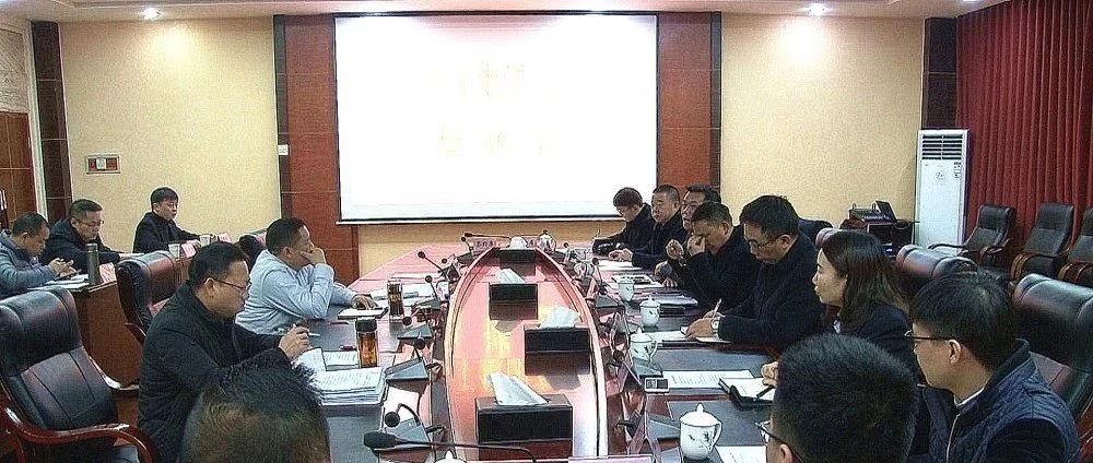 筠连县与大型企业签订合作协议！