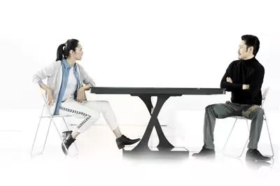 離婚時,女人冷笑:把欠我的7萬還了再說!男人知道真相後哭了...