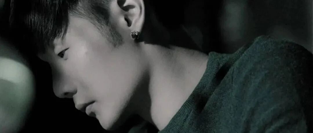 李荣浩杨丞琳离婚了？李靓蕾被by2利用了？何洁重回芒果？贾乃亮被尴尬到？张艺兴向谷爱凌推销自己被嘲？