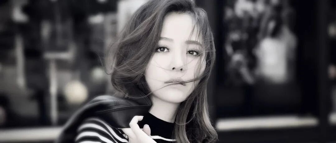 吴签被起诉？赵丽颖微调？胡歌怼粉丝？张靓颖降级？大燕子资源被撤换？