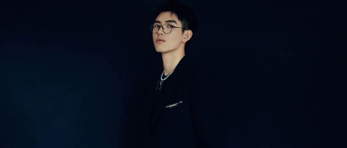 陈飞宇欧阳娜娜恋情？许佳琪被男粉骚扰？吴秀波小情人出狱？张萌蹭贾玲热度无底线？郭麒麟走影视路线？