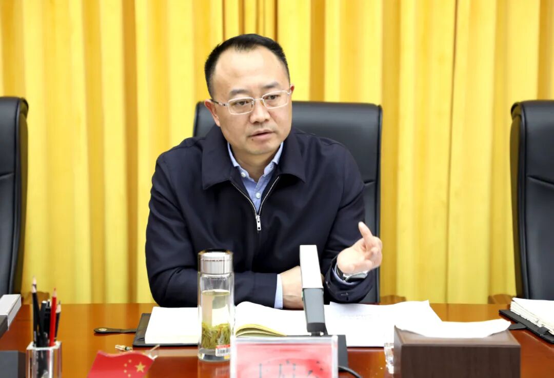 开阳县委书记王启云主持召开一季度经济运行调度会